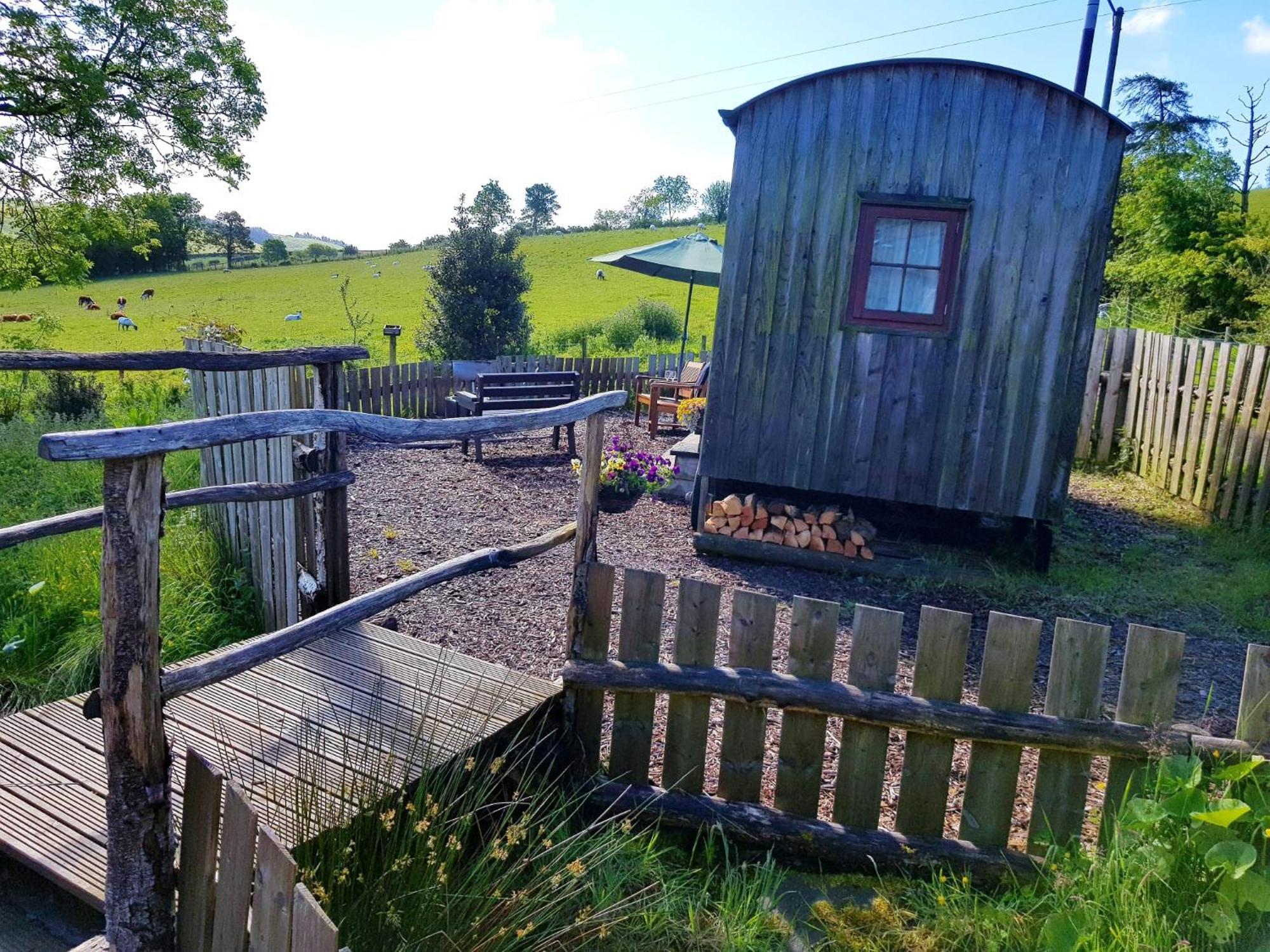Eco Accommodation Cornflower Holiday Крейвън Армс Екстериор снимка