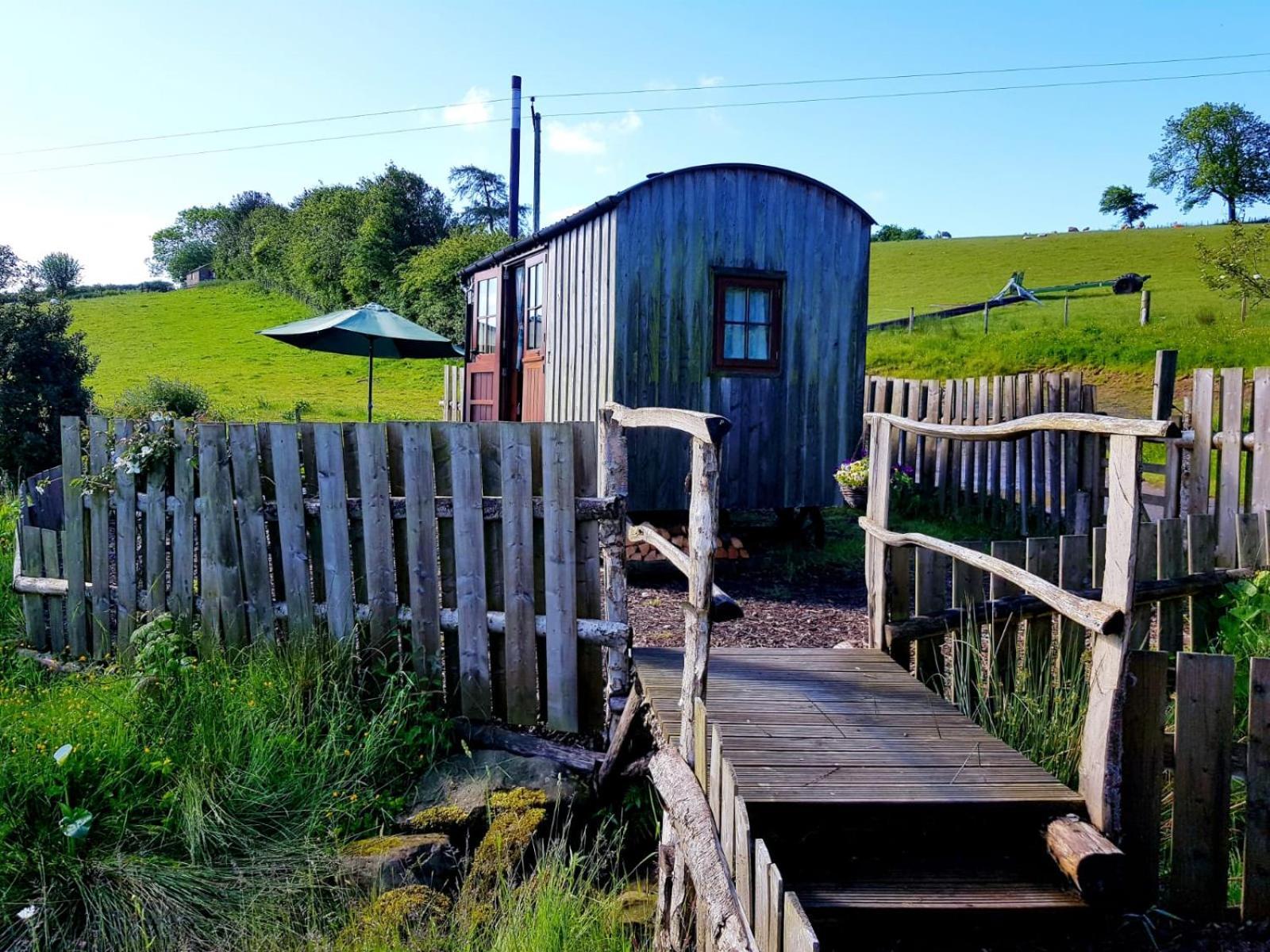 Eco Accommodation Cornflower Holiday Крейвън Армс Екстериор снимка