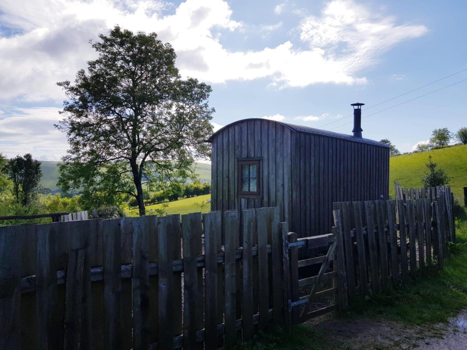 Eco Accommodation Cornflower Holiday Крейвън Армс Екстериор снимка